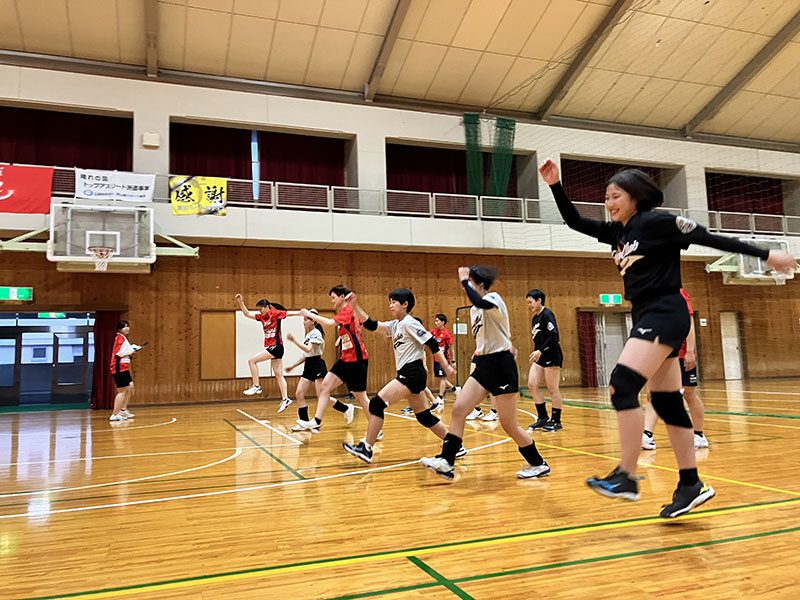 バレーボール・運動教室 | 社会・地域貢献活動 | 岡山の女子